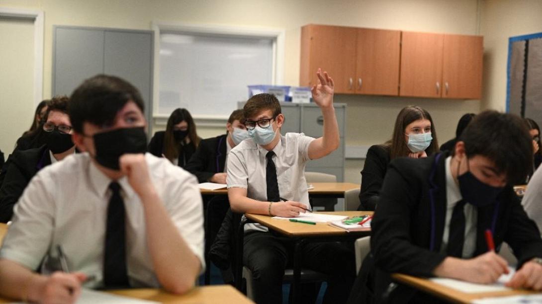 βρετανια σχολεια