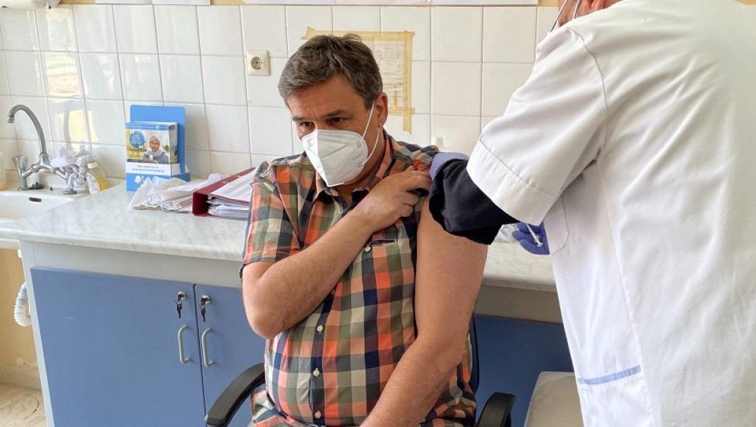 ξανθος συριζα - εμβολιασμος