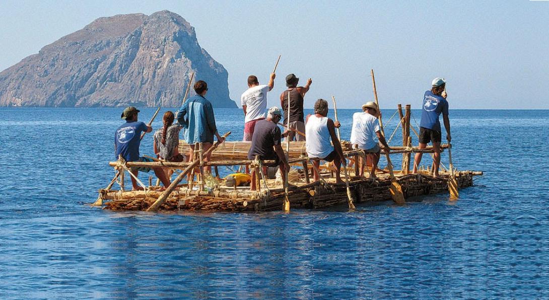 Ύμνοι της El Mundo στους θαλασσοπόρους που ήρθαν με αρχαία σχεδία στην Κρήτη