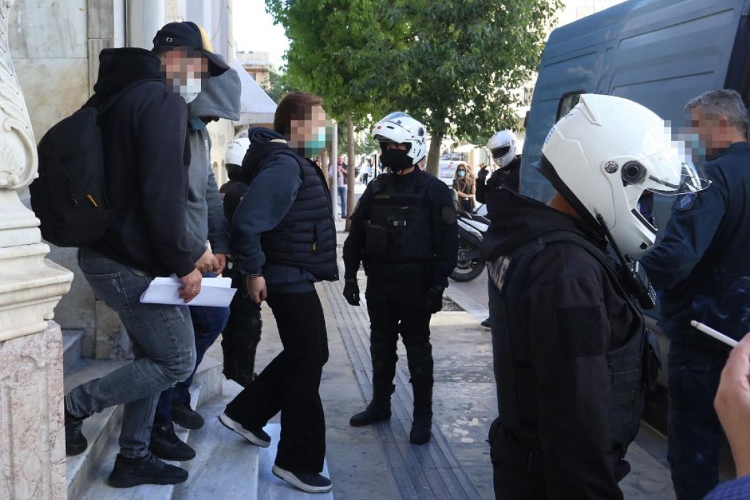 Συλληφθέντες -  κύκλωμα ναρκωτικών