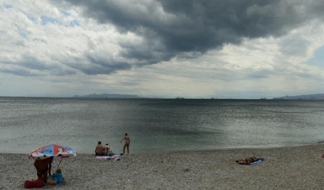 συννεφιά παραλία