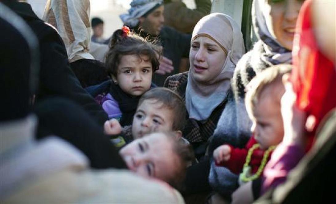 Κρήτη 2014: 147 ναυαγοί στα Χανιά χωρίς τροφή και στέγη - Ένας ξενοδόχος επωμίστηκε "ρόλο κράτους"