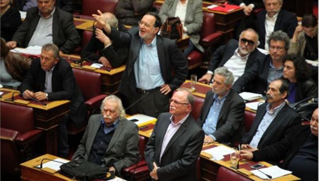 Κόντρες στη Βουλή για τη συμφωνία με την τρόικα
