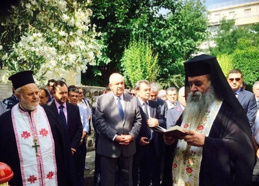 Στο μνημόσυνο των αστυνομικών - θυμάτων της τρομοκρατίας ο Τέρενς Κουίκ    