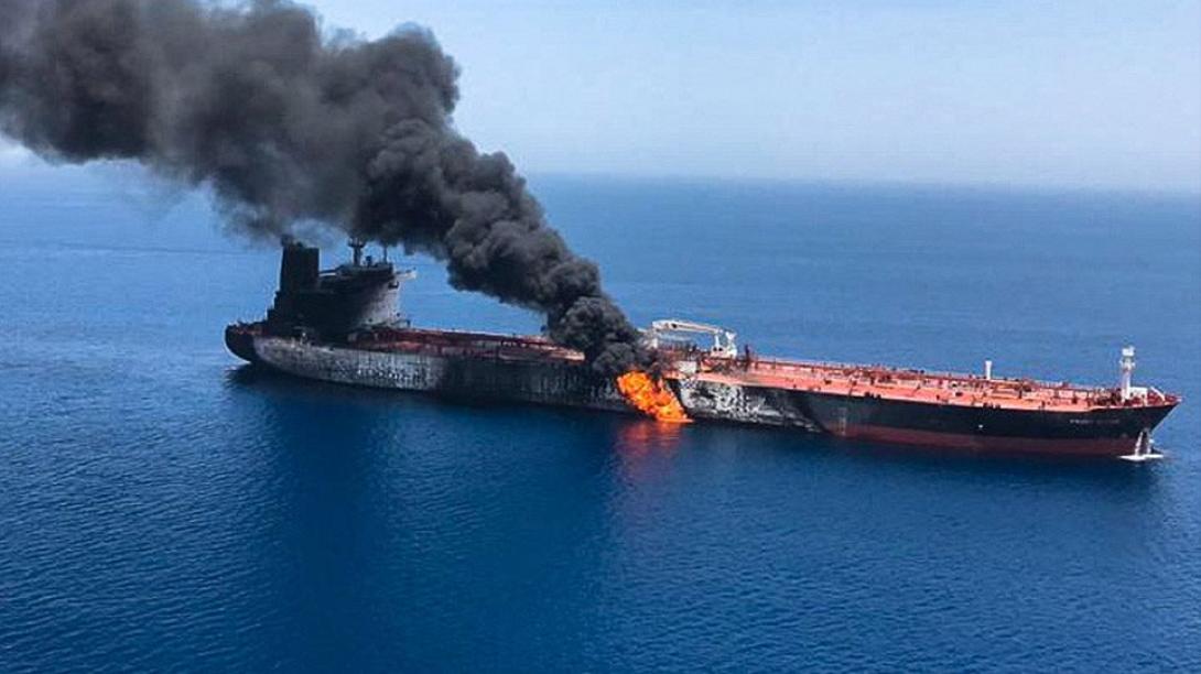 δεξαμενοπλοιο φωτια.jpg