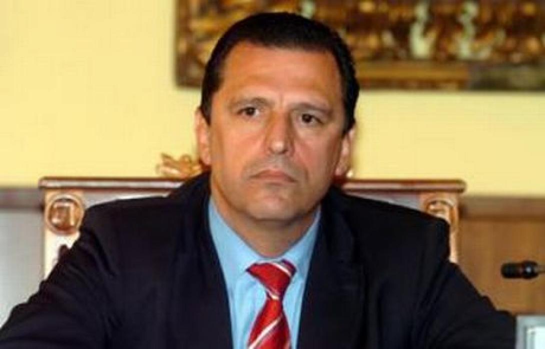 τάσος κορωνάκης