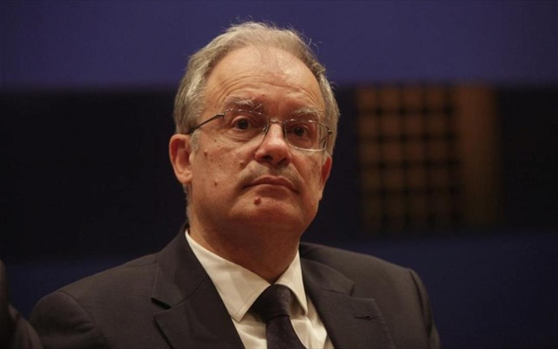 Συλλυπητήρια Τασούλα για τον θάνατο του Μένη Κουμανταρέα