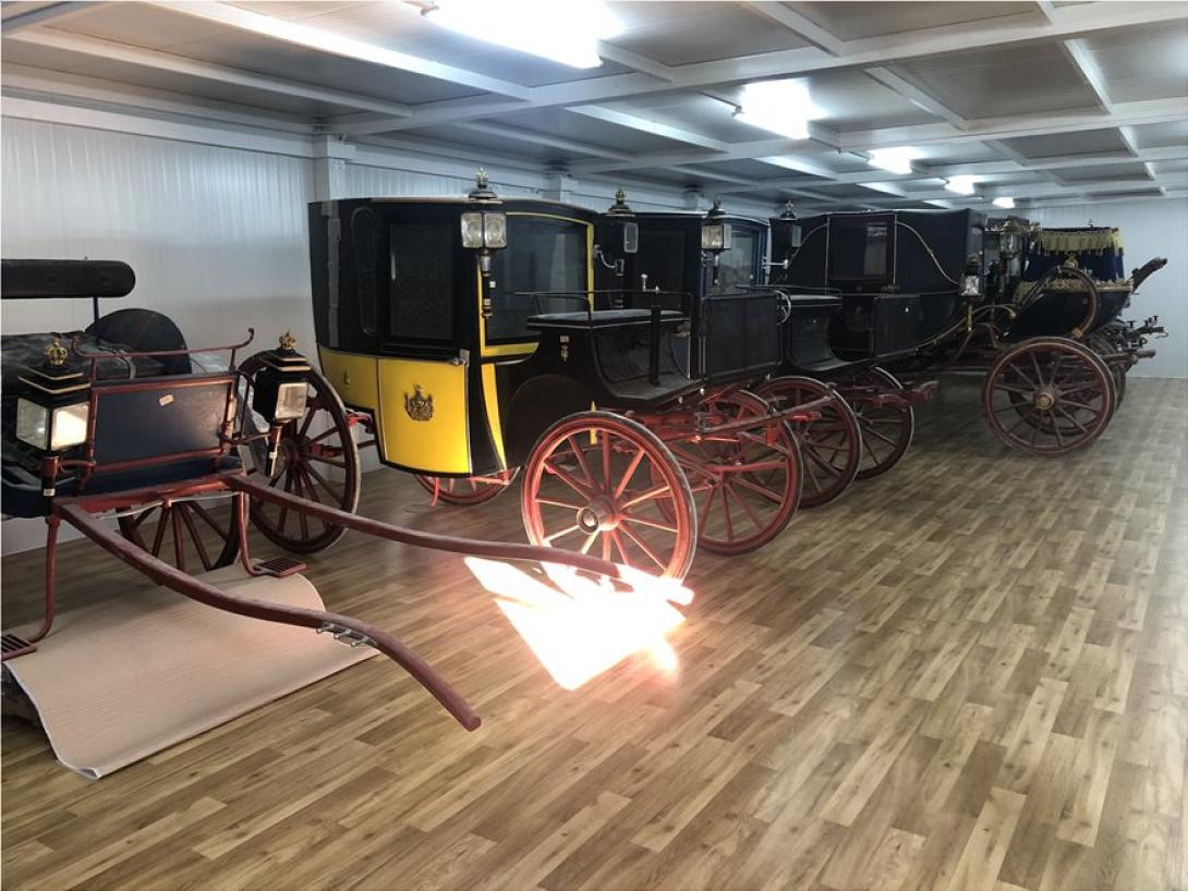 τατόι βασιλικές άμαξες