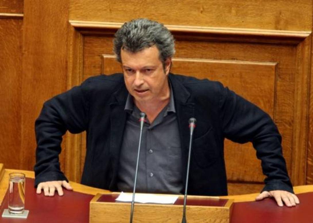 Ο Πέτρος Τατσόπουλος εντάχθηκε στους Ανεξάρτητους Δημοκρατικούς Bουλευτές 