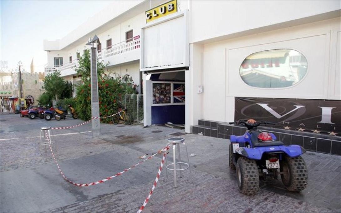 Συνεχίζεται η πολύκροτη δίκη για τη δολοφονία του 19χρονου Βρετανού στα Μάλια