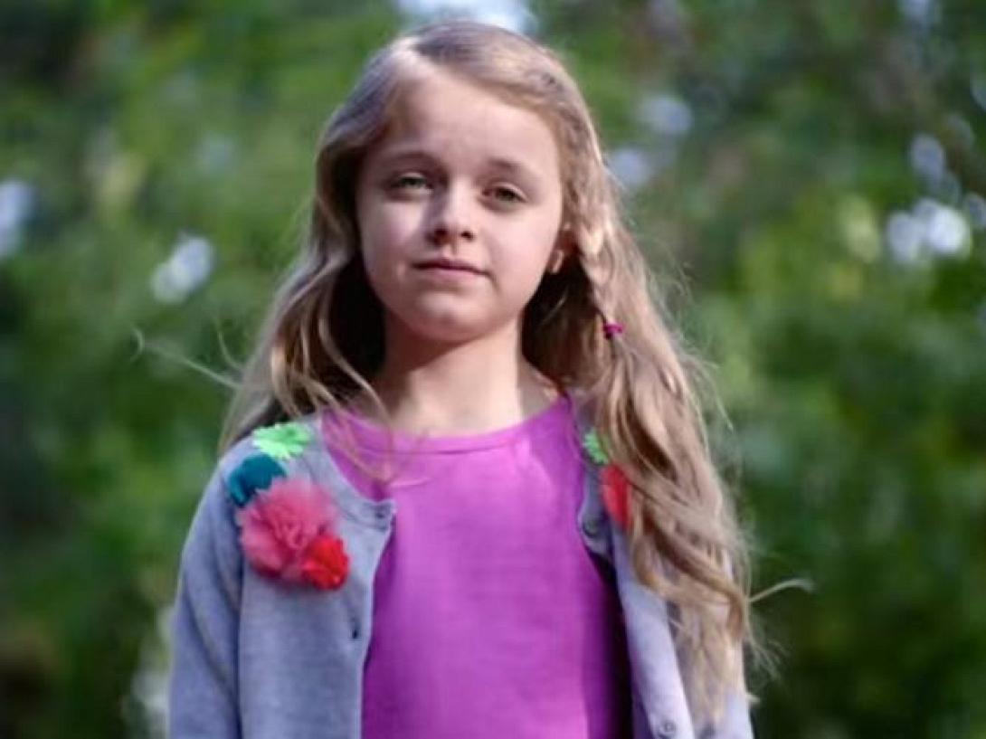 Κοριτσάκι 10 ετών, κερδίζει 952 δολλάρια την ημέρα!