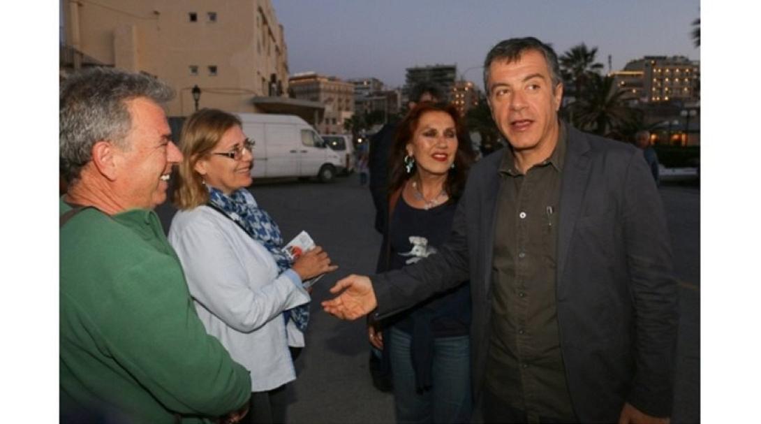 Με ... Καζαντζάκη απάντησε ο Σταύρος Θεοδωράκης στο Ηράκλειο