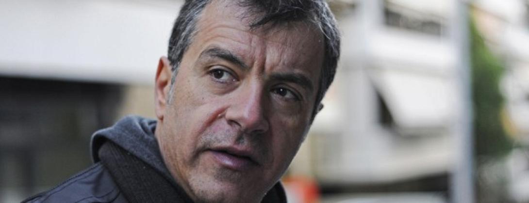 Κλείστηκε στο ασανσέρ της Βουλής ο Σταύρος Θεοδωράκης