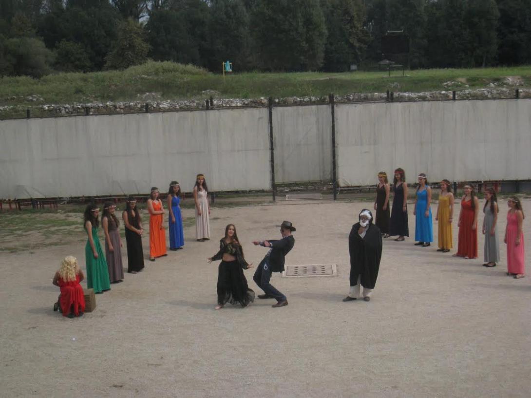 θεσμοφοριαζουσες