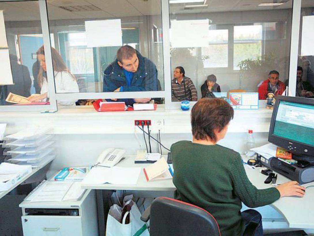 Τι πρέπει να προσέξουν φέτος όσοι έχουν εισοδήματα με δελτίο παροχής υπηρεσιών