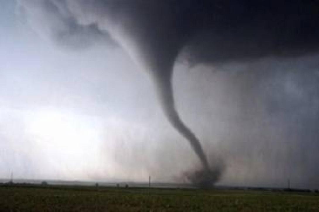 Πάνω από ένα εκατ. άνθρωποι εγκατέλειψαν τα σπίτια τους στις Φιλιππίνες λόγω τυφώνα