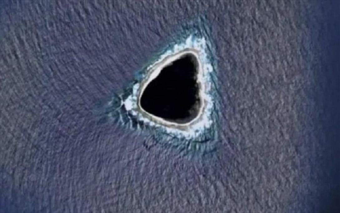 ΜΑΥΡΗ ΤΡΥΠΑ ΜΥΣΤΗΡΙΟ