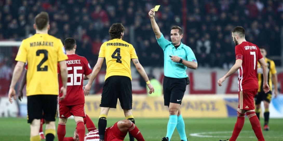 tobias-stiler-paok-olympiacos-referee-toumpa-19-02-2020.jpg