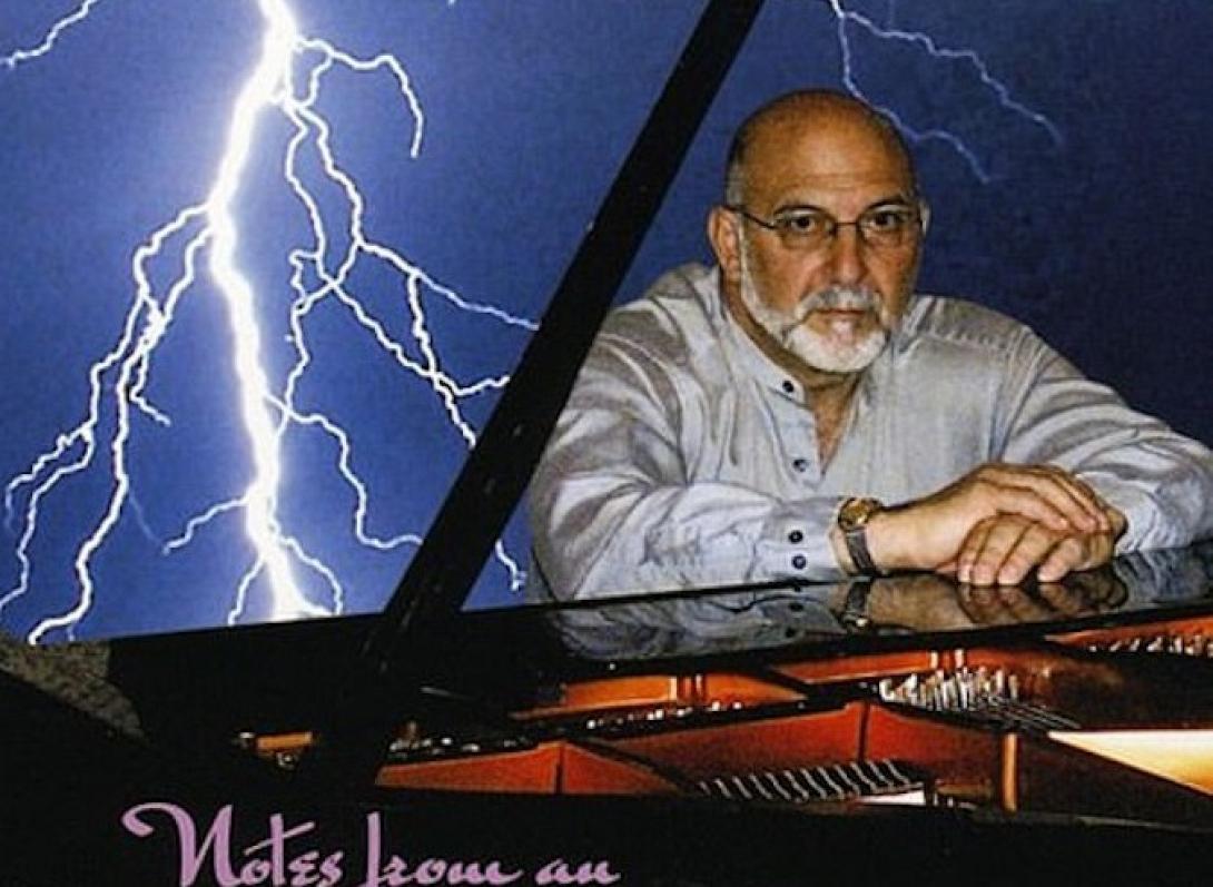 Τόνι Τσικορία 