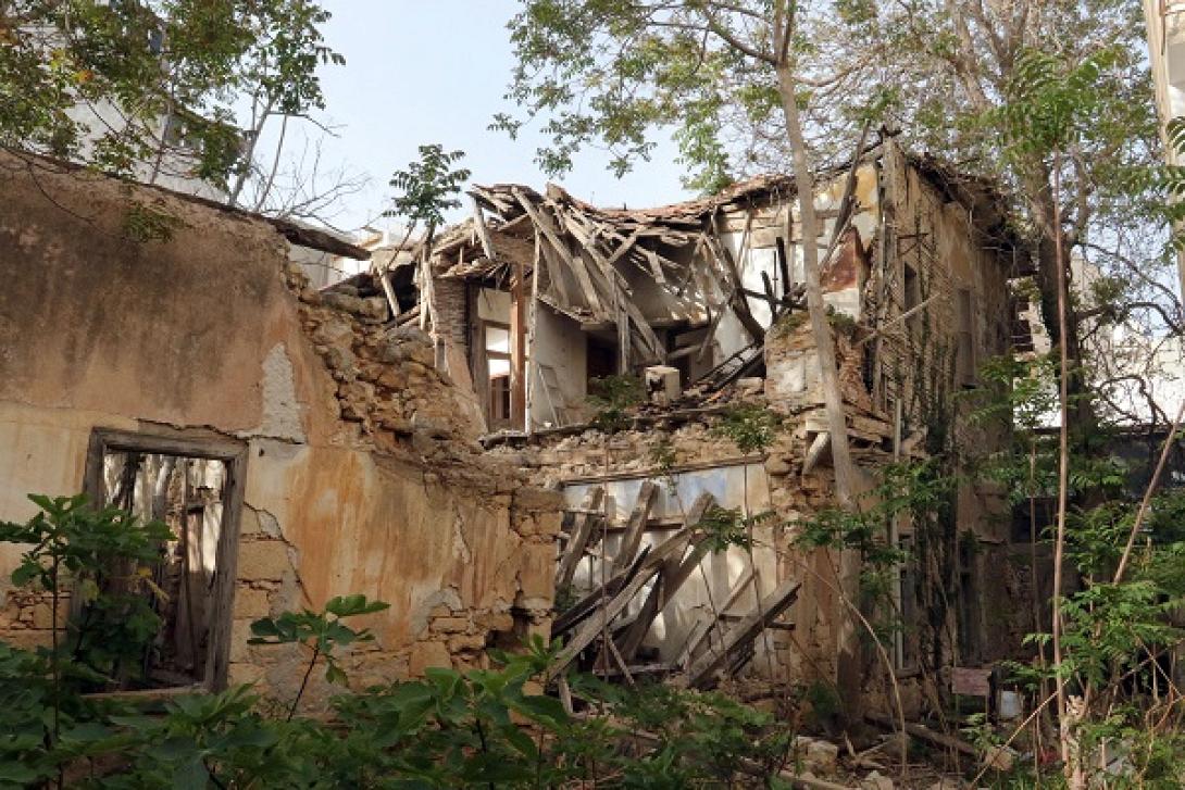 τρακτέρ λευκός πύργος