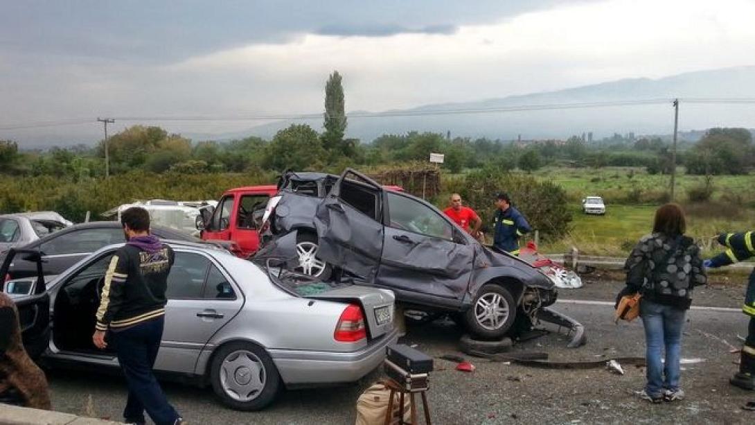Θρήνος για τους νεκρούς από την τραγωδία στην Εγνατία οδό
