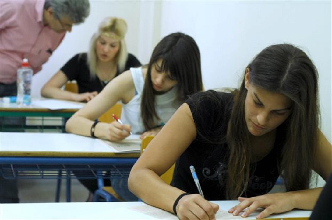 "Καυτό" καλοκαίρι για γονείς και μαθητές λόγω... Μαθηματικών και Τράπεζας Θεμάτων