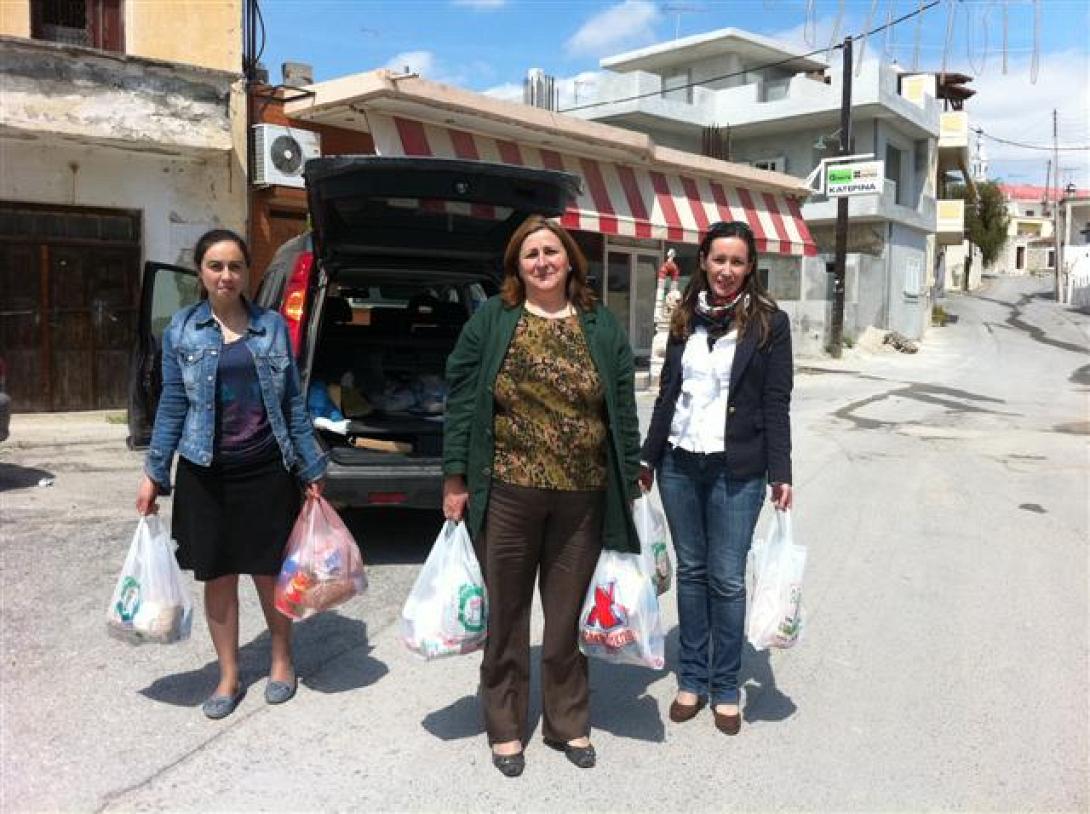Τρόφιμα σε οικογένειες του Δήμου Φαιστού