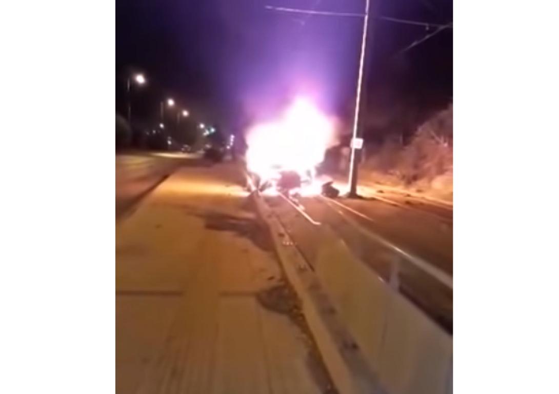 τροχαιο με φωτια