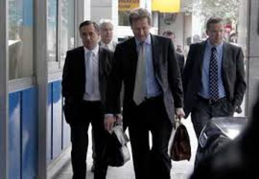 Συνεχίζονται οι διαπραγματεύσεις με την τρόικα