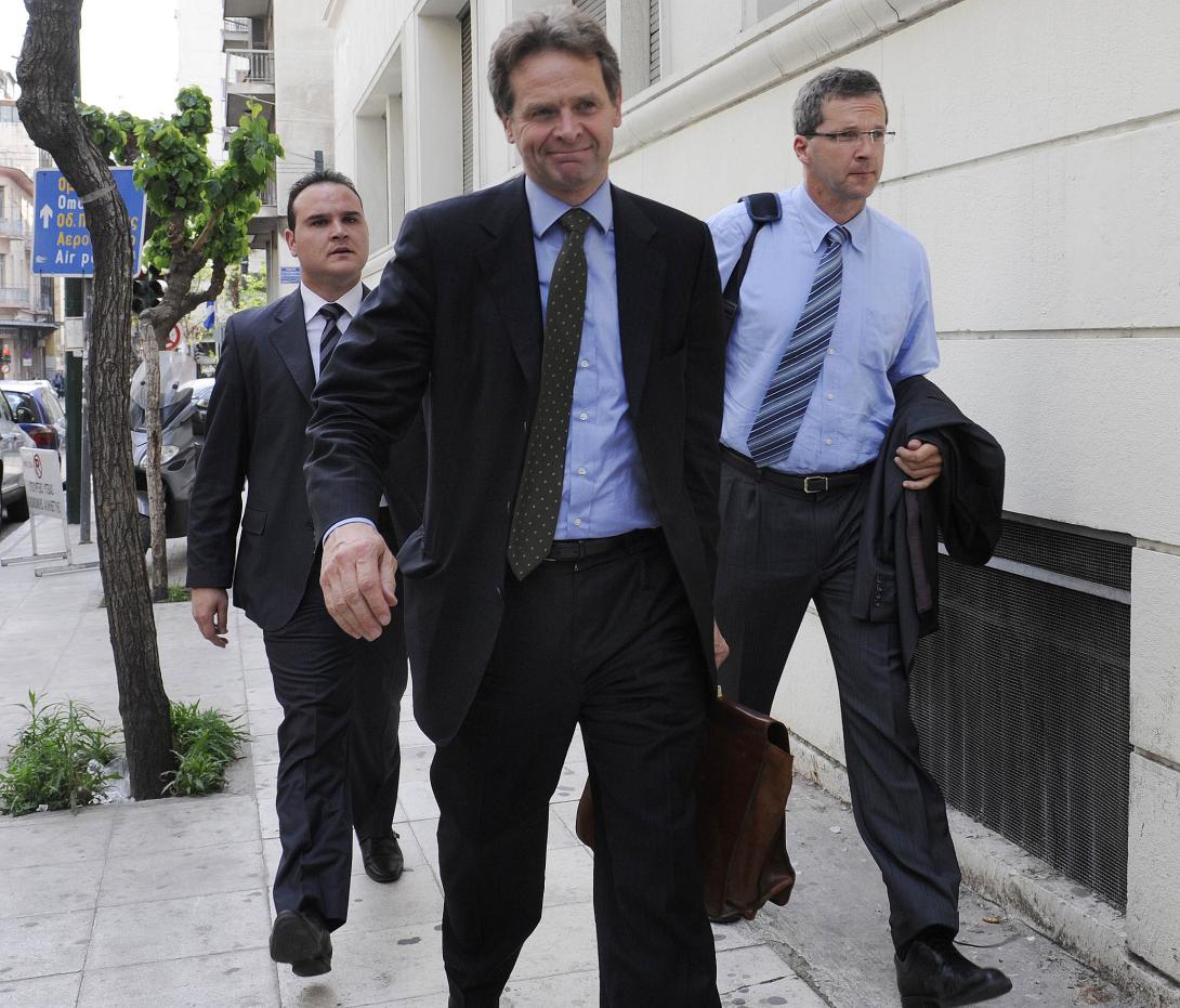 Θα τα καταφέρει η Αθήνα χωρίς την Τρόικα; - Ανησυχούν οι αναλυτές 