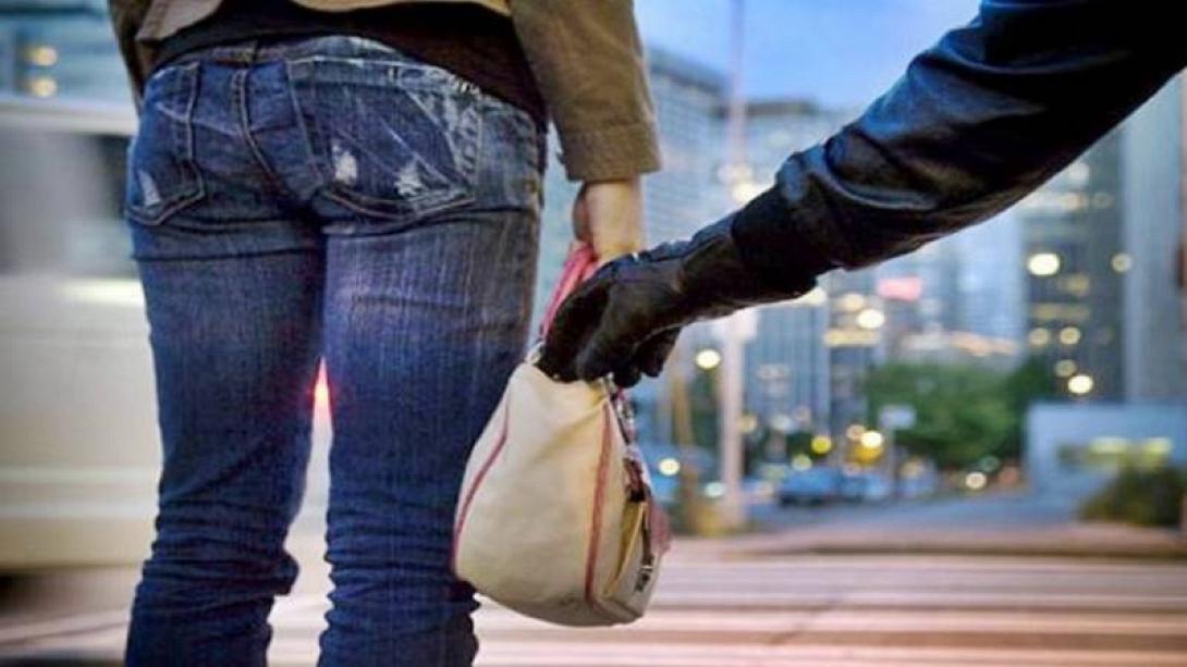 τσαντάκιας