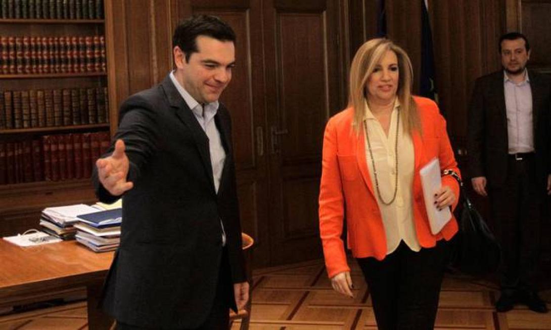 tsipras_kai_fofi_mazi_stis_vryxelles.jpg
