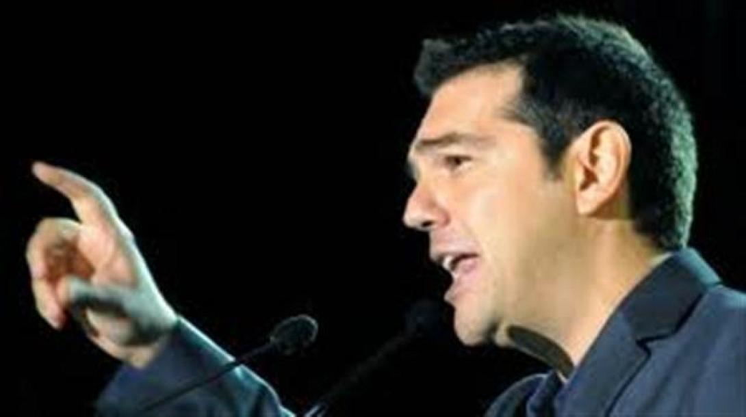 Αλέξης Τσίπρας: Η κυβέρνηση καταρρέει 