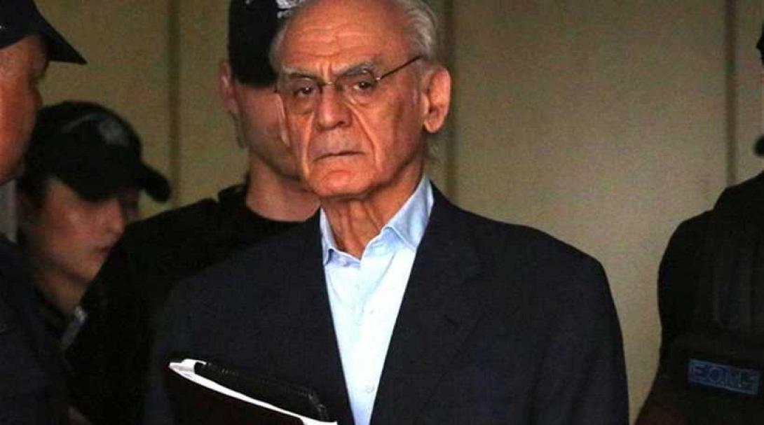 Αρνείται ο Ά. Τσοχατζόπουλος ότι διατηρούσε προσωπικούς λογαριασμούς σε ελβετικές τράπεζες