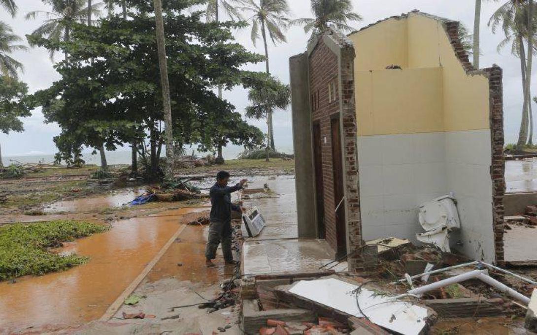 τσουνάμι ινδονησία