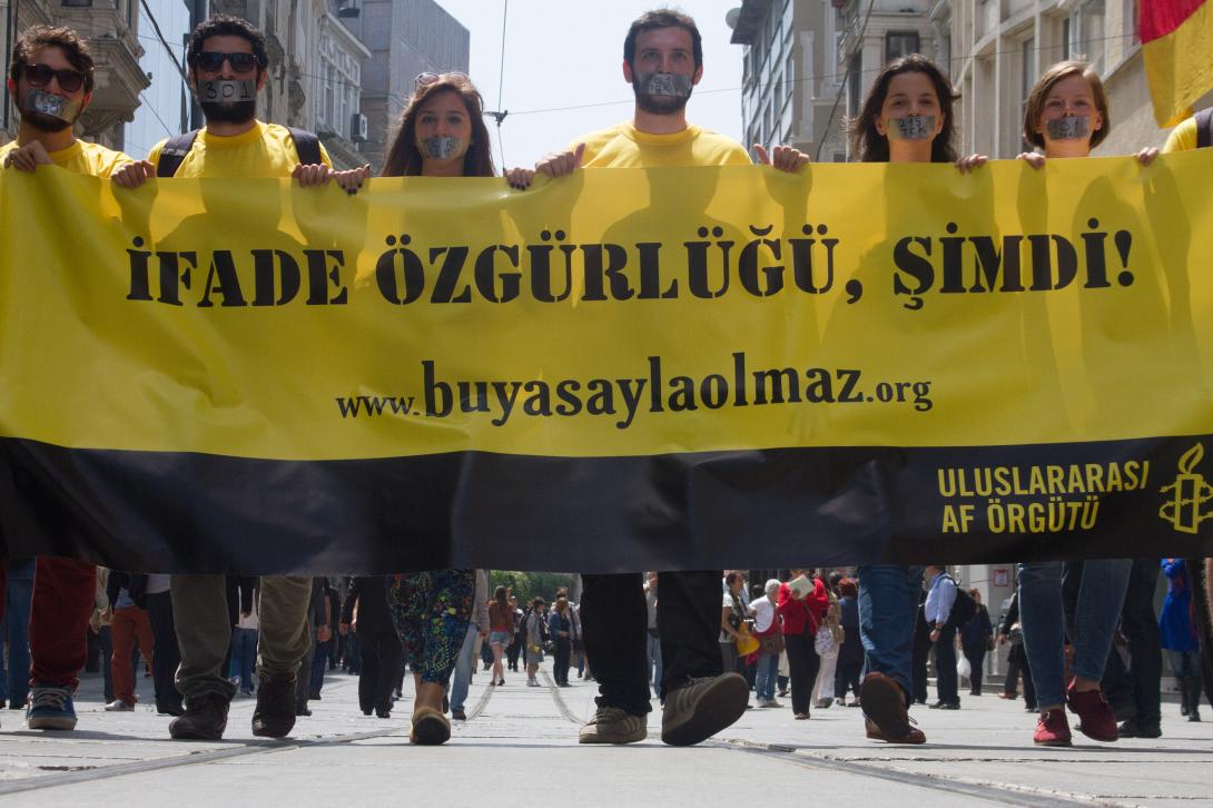 Τουρκία: Δυο καταδίκες για παραβίαση της ελευθερίας έκφρασης