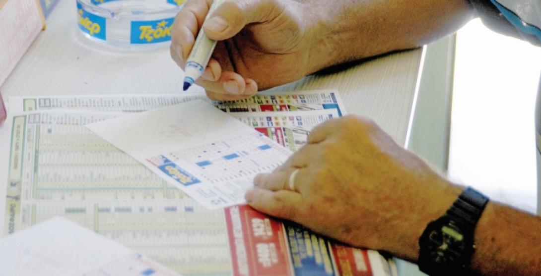 Ουρές με προβλέψεις και όνειρα... στα πρακτορεία του ΟΠΑΠ στο Ηράκλειο