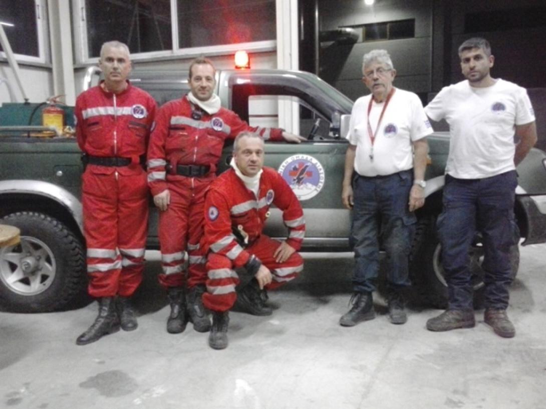 Η συνδρομή της ομάδας διάσωσης Ηρακλείου στη κατάσβεση της φωτιάς στην Αχλάδα