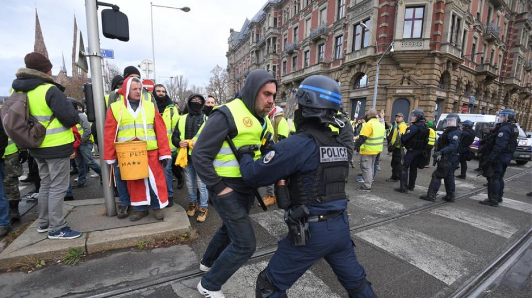 un-gilet-jaune.jpg