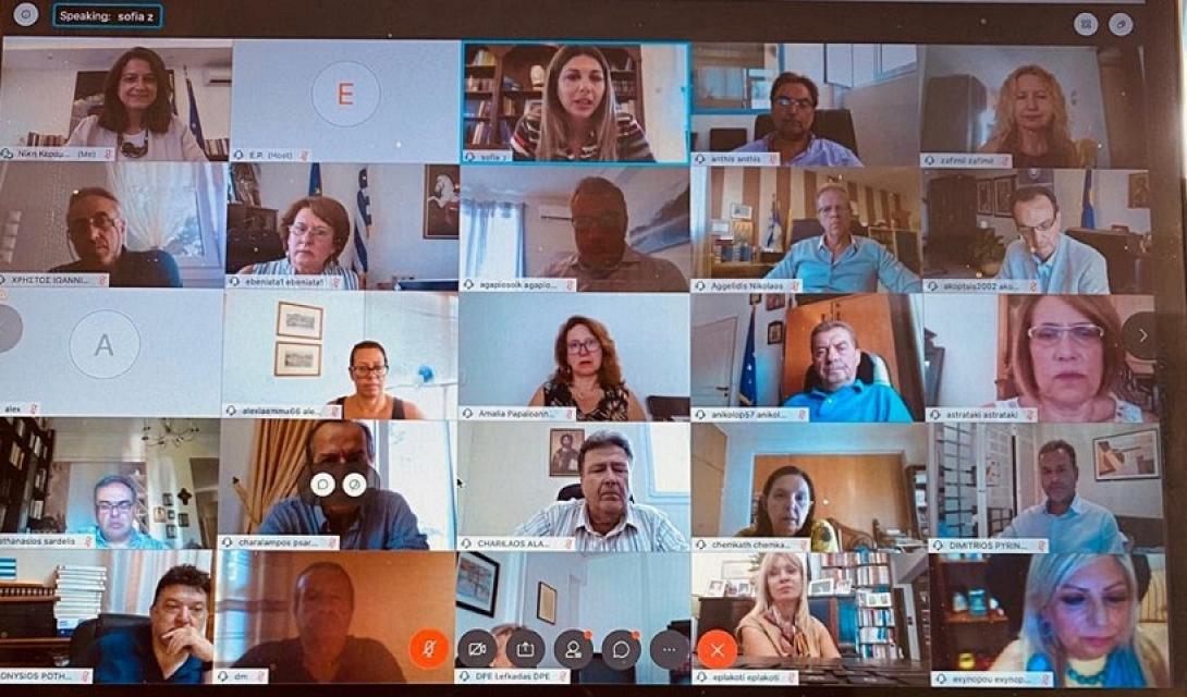 Κεραμέως- Τηλεδιάσκεψη με τους διευθυντες εκπαιδευσης