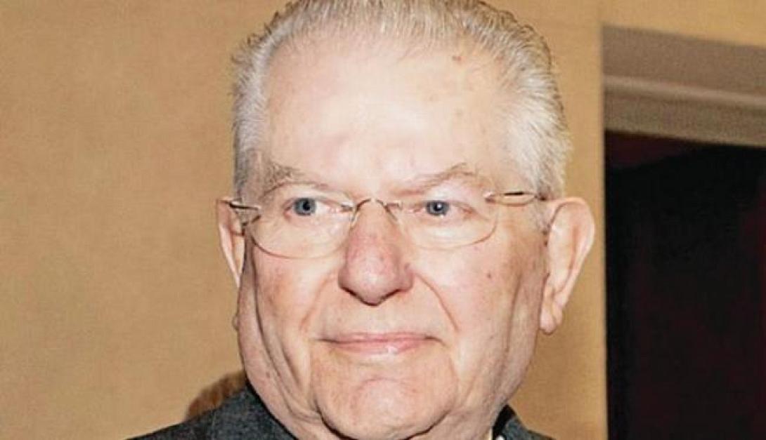 Αλέξανδρος Μπακατσέλος