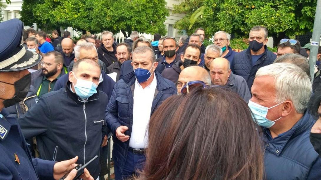 Στο συλλαλητήριο παραγωγών και εμπόρων λαϊκών αγορών ο Σ. Βαρδάκης