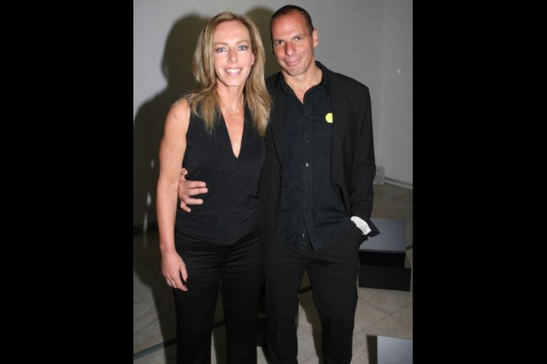 Η Δανάη Στράτου μιλάει για τον σύζυγο της, Γιάνη Βαρουφάκη