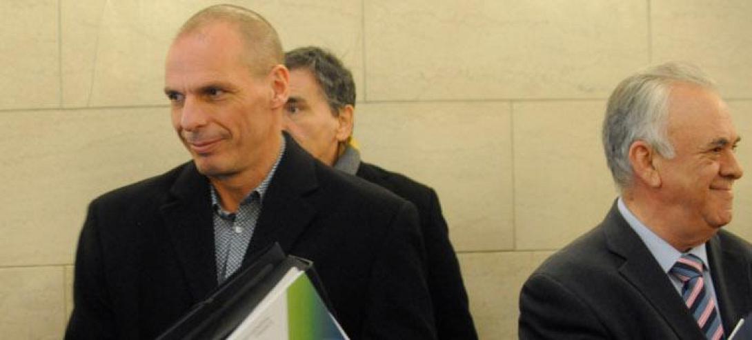 Με το όπλο  ... παρά πόδα υποδέχτηκαν τον Βαρουφάκη στο Eurogroup 