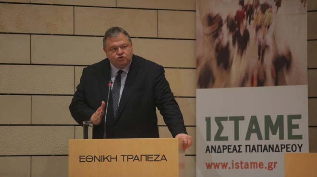 "Κάποιοι βιάστηκαν να ξεγράψουν το ΠΑΣΟΚ και θα εκπλαγούν" δήλωσε ο Ευαγγ.Βενιζέλος