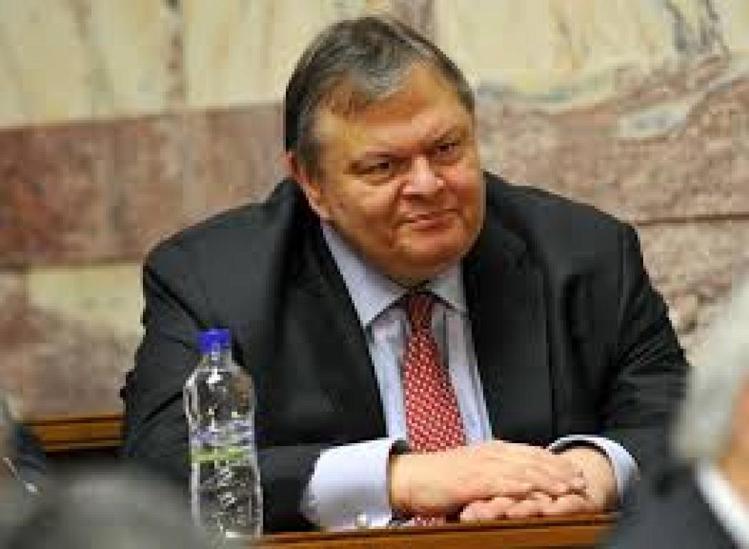 Η κυβέρνηση στρίβει και πλησιάζει στην πραγματική διαπραγμάτευση, λέει ο Ευ. Βενιζέλος