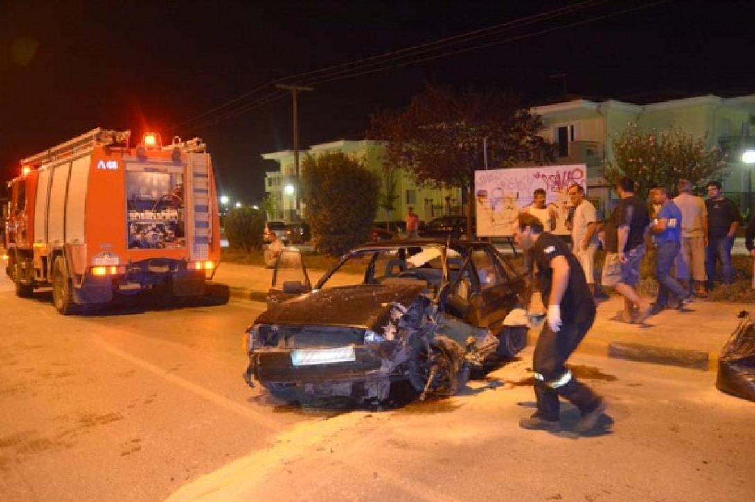 Γλύτωσε το τροχαίο η νύφη και ο γαμπρός