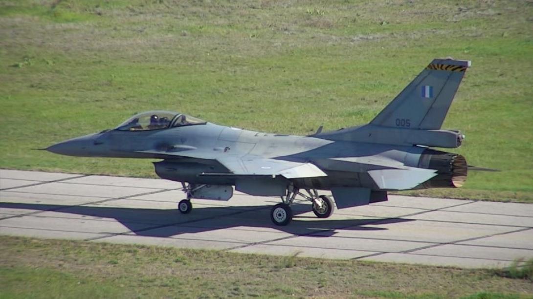 F 16 μαχητικό αεροπλάνο