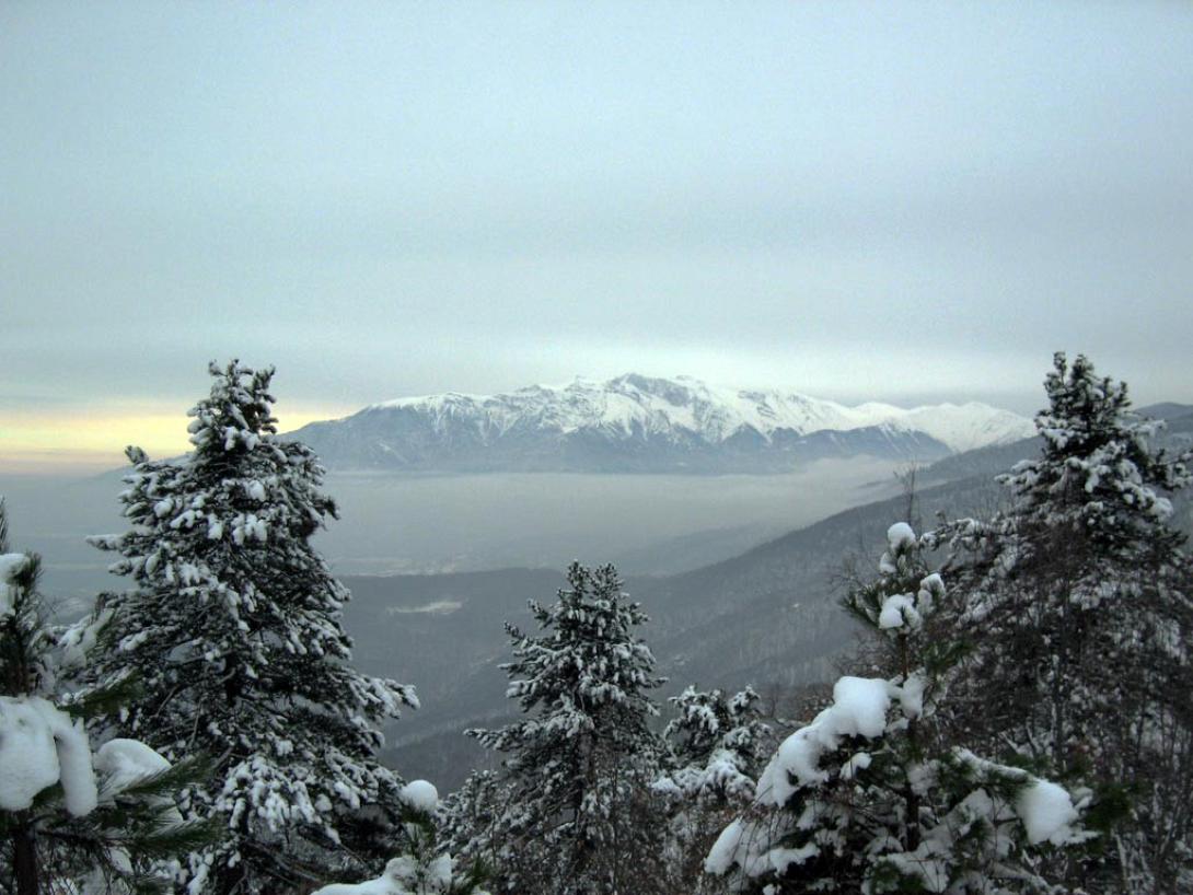 Συνεχίζονται οι έρευνες για τους τουρίστες που χάθηκαν στα βουνά της Πιερίας