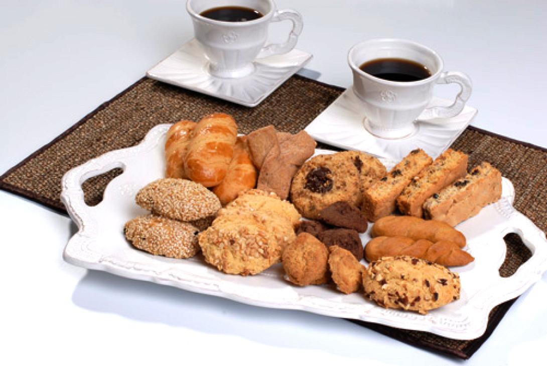 Καφέδες και βουτήματα αξίας 16.753,88 στη Βουλή!